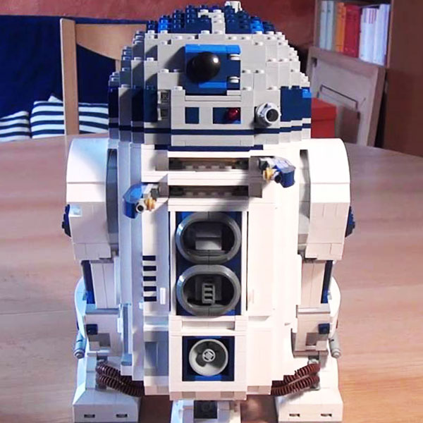 lego life size r2d2